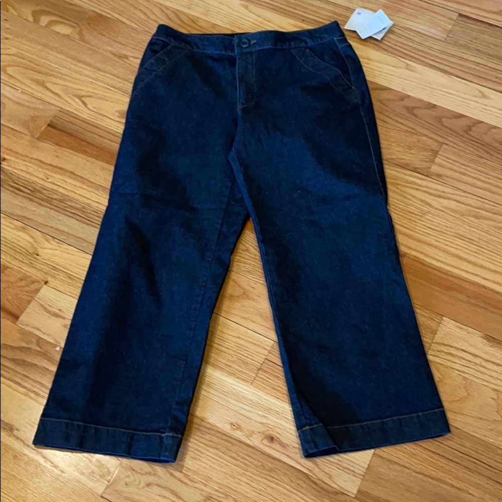 NWT Liz Claiborne Audra Capri Dark Jeans
